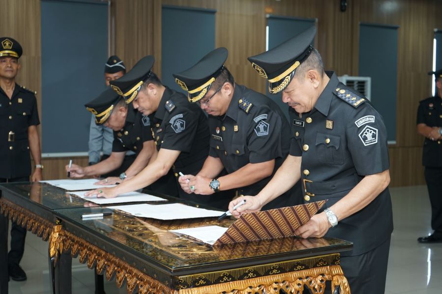 Pelantikan Pejabat Non Manajerial oleh Kakanwil Kemenkum Sumsel, (20/1/2025). (Isti)