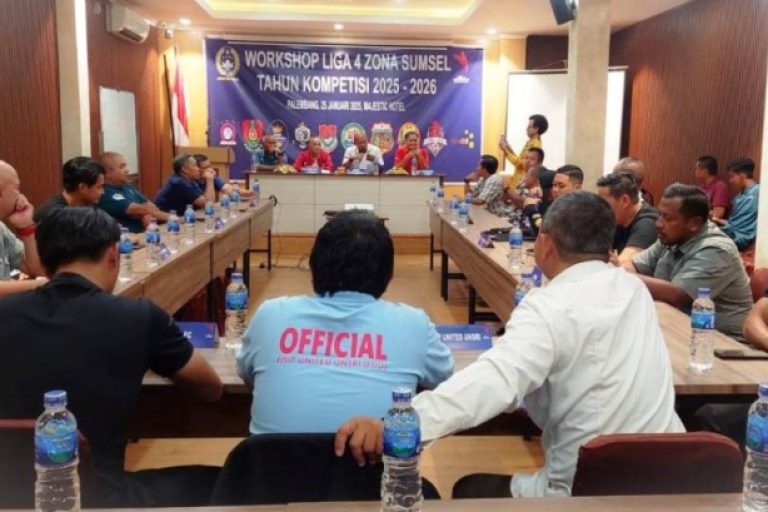 Suasana workshop Liga 4 Zona Sumsel Tahun Kompetisi 2024/2025 yang digelar oleh Asosiasi Provinsi (Asprov) Persatuan Sepak Bola Seluruh Indonesia (PSSI) Sumatera Selatan (Sumsel) pada hari Sabtu, tanggal 25 Januari 2025. (BekisarMedia.id/Tri Ricki Yakub)