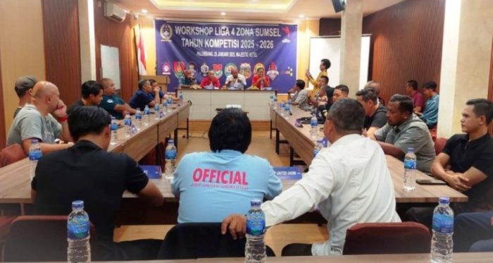 Suasana workshop Liga 4 Zona Sumsel Tahun Kompetisi 2024/2025 yang digelar oleh Asosiasi Provinsi (Asprov) Persatuan Sepak Bola Seluruh Indonesia (PSSI) Sumatera Selatan (Sumsel) pada hari Sabtu, tanggal 25 Januari 2025. (BekisarMedia.id/Tri Ricki Yakub)