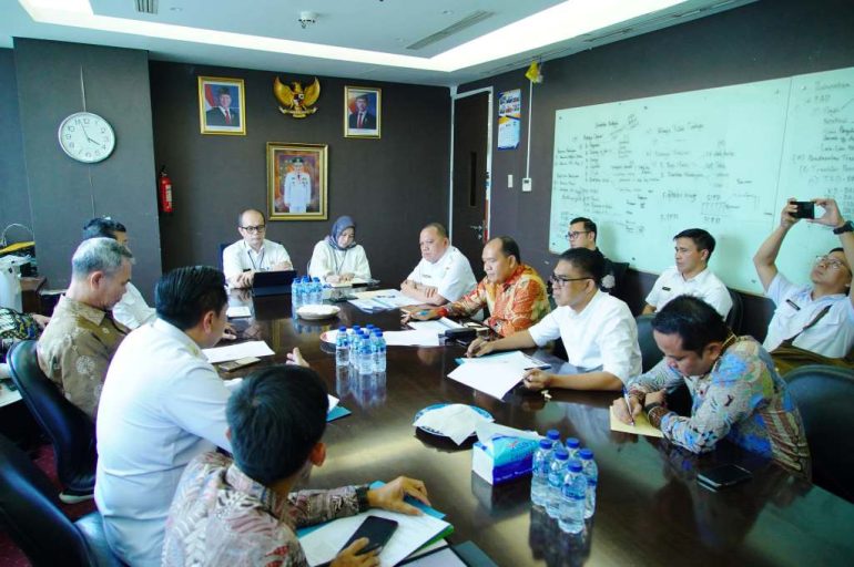 Suasana Rapat Konsultasi yang dilakukan oleh Pj. Bupati Kabupaten Musi Banyuasin, Sandi Fahlepi, beserta jajaran, ke Direktorat Jenderal Bina Keuangan Daerah Kementerian Dalam Negeri Republik Indonesia, pada hari Rabu, tanggal 22 Januari 2025.  (foto : bekisarmedia.id/dinkominfo Muba)