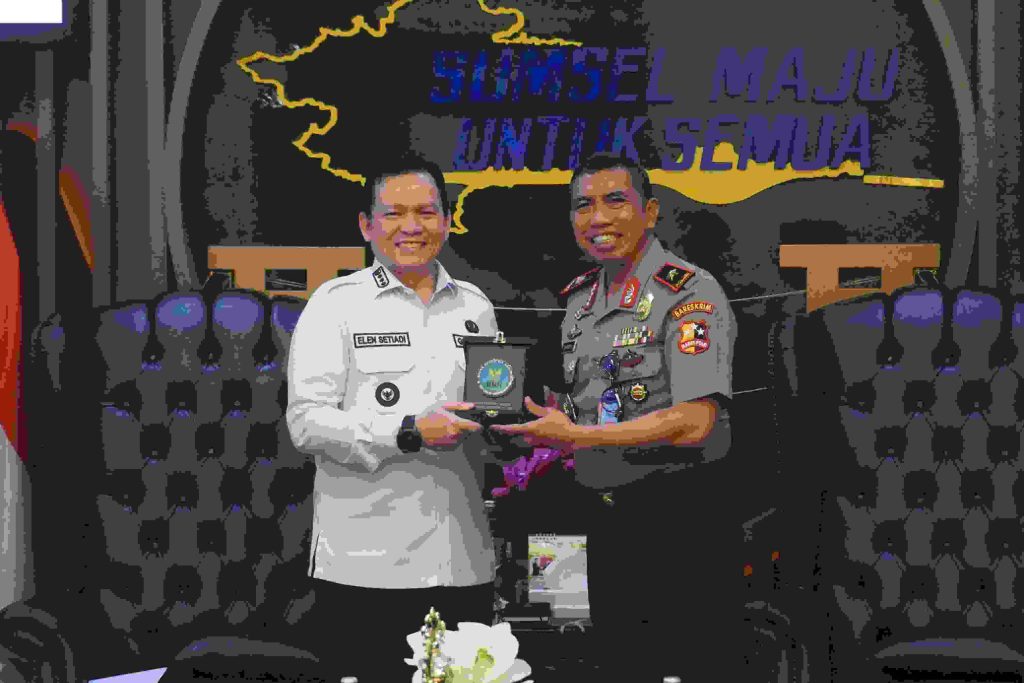 Elen saat menerima Kepala Badan Narkotika Nasional (BNN) Provinsi Sumsel yang baru, Brigjen Pol. Dr. Drs. Guruh Achmad Fadiyanto, dalam rangka silaturahmi dan perkenalan bertempat di Ruang Tamu Gubernur Sumsel, Rabu, (15/1/2025).