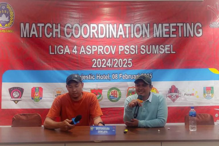 Panitia Match Coordination Meeting Liga 4 Indonesia Zona Sumatera Selatan yang digelar di Hotel Majestic, Palembang, pada hari Sabtu, tanggal 8 Februari 2025, oleh Asosiasi Provinsi Persatuan Sepak Bola Seluruh Indonesia Provinsi Sumatera Selatan. (BEKISARMEDIA/TRI RICKI)