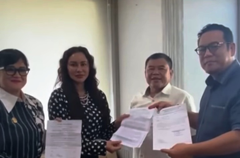 Wakil Ketua dan Anggota Dewan Perwakilan Rakyat Daerah Provinsi Sumatera Selatan melakukan pertemuan dengan Anggota Dewan Perwakilan Rakyat Republik Indonesia, Yulian Gunhar. (BEKISARMEDIA/SIKUMBANG)