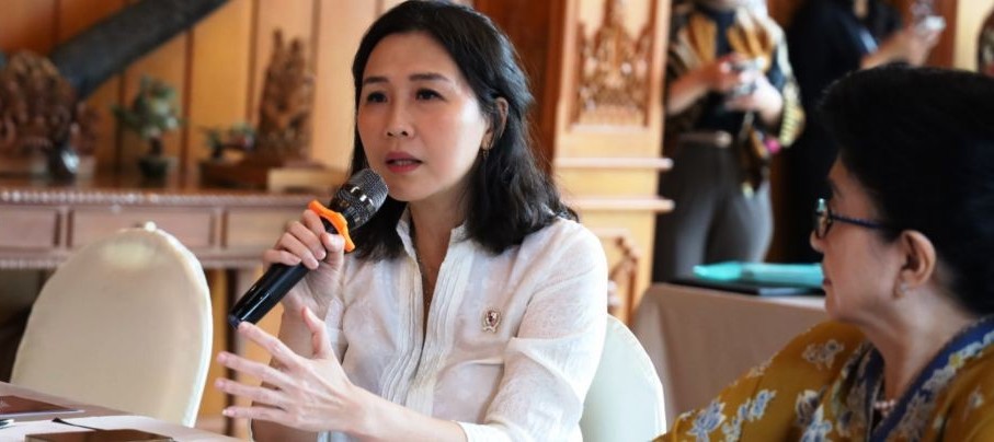 Wakil Menteri Pemberdayaan Perempuan dan Perlindungan Anak (Wamen PPPA) Republik Indonesia, Veronica Tan, saat menghadiri Diskusi Pakar tentang Formulasi Strategi Ideologi Kesehatan Indonesia. (BEKISARMEDIA/KEMENPPPA)