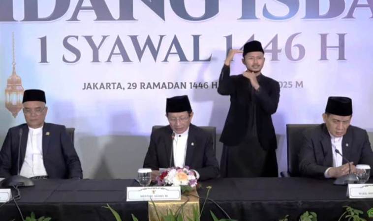 Pemerintah Republik Indonesia melalui Kementerian Agama (Kemenag), menyatakan bahwa secara hisab yang dilakukan oleh Tim Hisab Rukyat, 1 Syawal tahun 1.446 Hijriah jatuh pada hari Senin, tanggal 31 Maret 2025. (BEKISARMEDIA/SIKUMBANG)