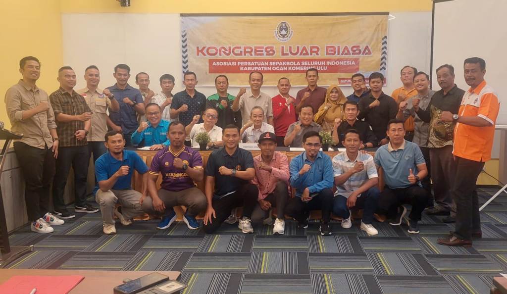 Asosiasi Kabupaten (Askab) Persatuan Sepak Bola Seluruh Indonesia (PSSI) Kabupaten Ogan Komering Ulu (OKU) menggelar Kongres Luar Biasa (KLB) di Hotel The Zuri, Baturaja Timur, pada hari Minggu, tanggal 16 Maret 2025. (BEKISARMEDIA/TRI RICKI)