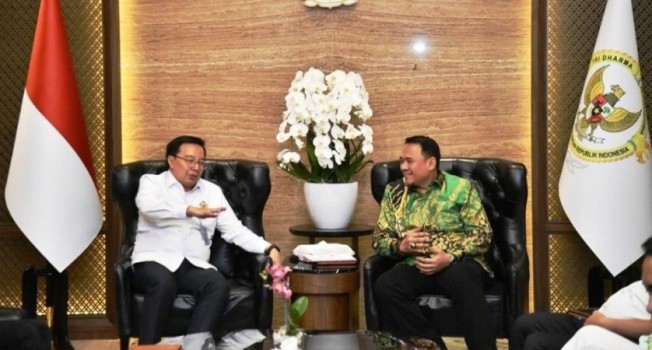 Ketua Dewan Perwakilan Rakyat Daera (DPRD) Provinsi Sumatera Selatan (Sumsel), Andie Denaldie, bersama para Wakil Ketua, melakukan Kunjungan Kerja (Kunker) ke Badan Pemeriksa Keuangan (BPK) Republik Indonesia, pada hari Senin, tanggal 10 Maret 2025. (BEKISARMEDIA.iD/SIKUMBANG)