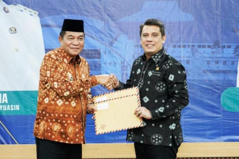 Dibawah komando M. Toha sebagai Bupati Kabupaten Muba dan Rohman sebagai Wakil Bupati, secara strategis menggandeng Anggota Dewan Perwakilan Rakyat (DPR) Republik Indonesia, Yudha Novanza Utama, dalam rangka mewujudkan Muba Maju Lebih Cepat. (BEKISARMEDIA.iD/APRIZAL)