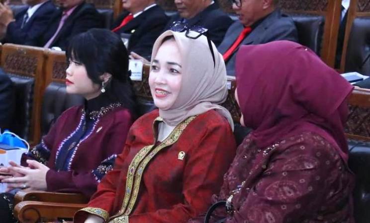 Anggota Dewan Perwakilan Daerah (DPD) Republik Indonesia asal Provinsi Sumatera Selatan (Sumsel), Hj. Eva Susanti, menghadiri Sidang Paripurna Istimewa Dewan Perwakilan Rakyat Daerah (DPRD) Kabupaten Banyuasin, pada hari Kamis, tanggal 10 April 2025. (BEKISARMEDIA/SIKUMBANG)