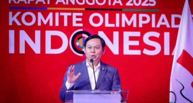 Sultan Baktiar Najamudin saat memberikan sambutan singkat dalam acara pembukaan Rapat Anggota KOI di Fairmont Hotel, Senayan, Jakarta, pada hari Selasa, tanggal 22 April 2025. (BEKISARMEDIA.ID/DPD.GO.ID)
