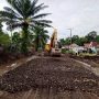 Masyarakat Kabupaten Musi Banyuasin (Muba) dan pengguna jalan, menyambut gembira dimulainya proses perbaikan Jalan Provinsi yang menghubungkan Sekayu dengan Kabupaten Penukal Abab Lematang Ilir. (BEKISARMEDIA.ID/APRIZAL)