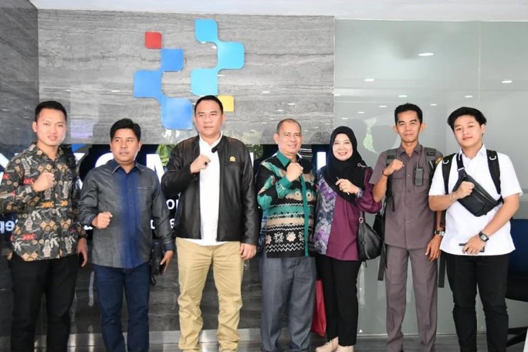 Ketua Dewan Perwakilan Rakyat Daerah (DPRD) Provinsi Sumatera Selatan (Sumsel), Andie Dinialdie, melakukan Kunjungan Kerja (Kunker) ke Kementerian Komunikasi dan Digital Republik Indonesia. (BEKISARMEDIA.ID/SIKUMBANG)