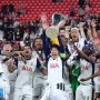 Pemain Tottenham Hotspur melakukan selebrasi, karena berhasil menjadi juara Liga Europa musim 2024/2025 setelah mengalahkan Manchester United dengan skor tipis 1-0 di Partai Final yang berlangsung di Stadion San Mamés, Bilbao, pada Kamis dini hari, tanggal 22 Mei 2025. (foto : x.com/Pemain Tottenham Hotspur melakukan selebrasi, karena berhasil menjadi juara Liga Europa musim 2024/2025 setelah mengalahkan Manchester United dengan skor tipis 1-0 di Partai Final yang berlangsung di Stadion San Mamés, Bilbao, pada Kamis dini hari, tanggal 22 Mei 2025. (foto : x.com/spursofficial)