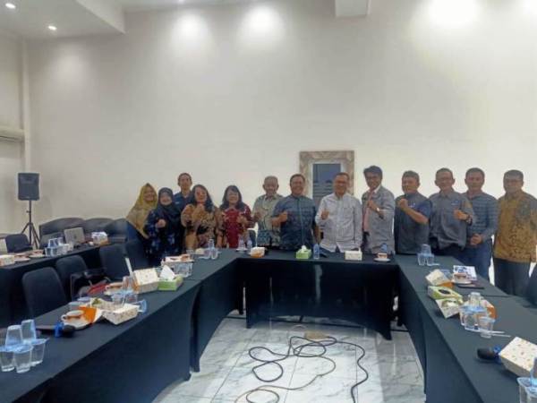 Pro Jurnalismedia Siber (PJS) resmi diterima oleh Dewan Pers dalam rangka konsultasi terkait rencana pendaftaran PJS sebagai konstituen Dewan Pers. (BEKISARMEDIA.ID/SIKUMBANG)