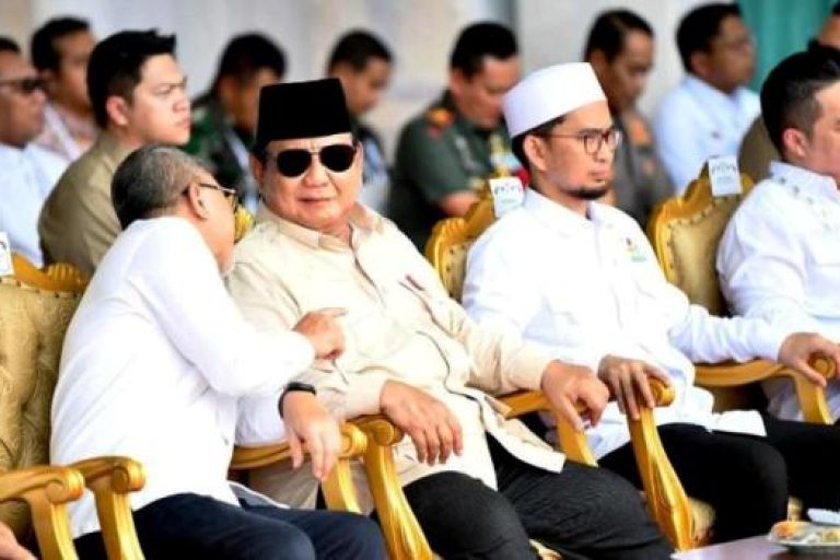 Ketua Dewan Perwakilan Rakyat Daerah (DPRD) Provinsi Sumatera Selatan (Sumsel), Andie Denaldie, menghadiri acara launching program Gerakan Indonesia Menanam (GERINA) di Kabupaten Ogan Ilir. (BEKISARMEDIA.ID/SIKUMBANG)