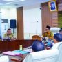 Wakil Bupati (Wabup) Kabupaten Musi Banyuasin, Rohman, secara resmi membuka Musyawarah Cabang (Muscab) Luar Biasa Dewan Pimpinan Cabang (DPC) Asosiasi Pemerintah Desa Seluruh Indonesia (APDESI) Kabupaten Muba Tahun 2025. (BEKISARMEDIA.ID/SIKUMBANG)
