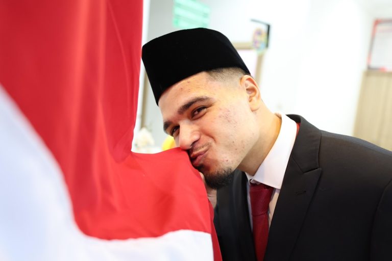 Ragnar Oratmangoen, Indonesian national football team player. (pssi.org)