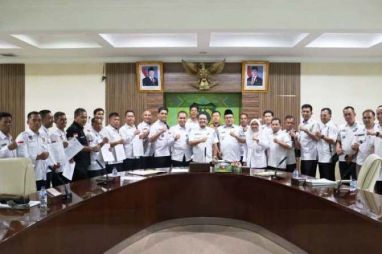 Rapat Koordinasi (Rakor) pembentukan Kadarkum dan pendaftaran pelatihan paralegal angkatan II, yang digelar di Ruang Rapat Serasan Sekate, Sekretariat Daerah Kabupaten Muba, pada hari Rabu, tanggal 21 Mei 2025. (BEKISARMEDIA.ID/SIKUMBANG)