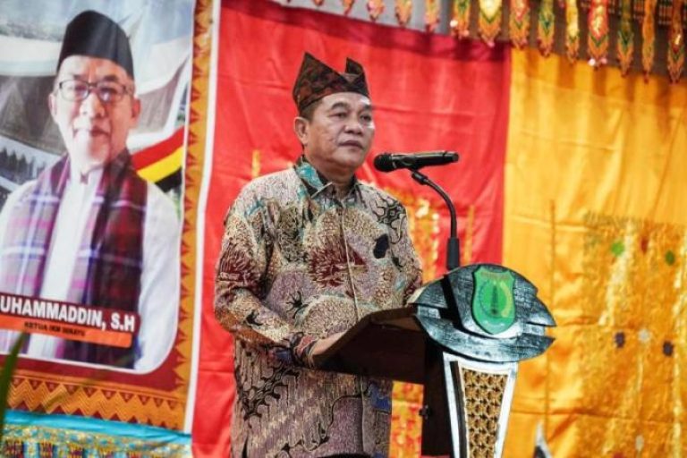 Bupati Kabupaten Musi Banyuasin (Muba), M. Toha, menghadiri acara Silaturahmi dan Halal bi Halal yang digelar oleh Ikatan Keluarga Minang (IKM) Sekayu, pada hari Rabu, tanggal 30 April 2025 di Gedung Dharma Wanita. (BEKISARMEDIA.ID/SIKUMBANG)