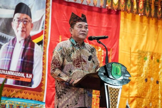 Bupati Kabupaten Musi Banyuasin (Muba), M. Toha, menghadiri acara Silaturahmi dan Halal bi Halal yang digelar oleh Ikatan Keluarga Minang (IKM) Sekayu, pada hari Rabu, tanggal 30 April 2025 di Gedung Dharma Wanita. (BEKISARMEDIA.ID/SIKUMBANG)