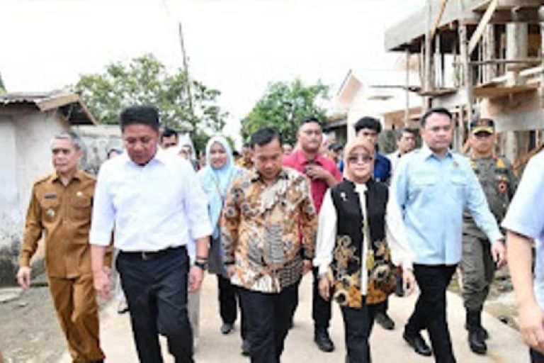Ketua Dewan Perwakilan Rakyat Daerah (DPRD) Provinsi Sumatera Selatan (Sumsel), Andie Dinialdie, turut hadir mendampingi Kunjungan Kerja (Kunker) Menteri Kependudukan dan Pembangunan Manusia/Kepala BKKBN Republik Indonesia, Dr. Wihaji, ke Sumsel. (BEKISARMEDIA.ID/SIKUMBANG)