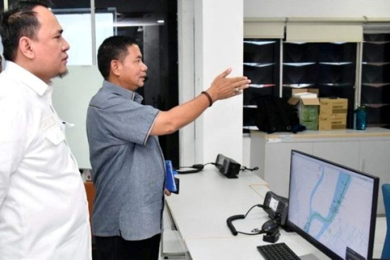 Ketua Dewan Perwakilan Rakyat Daerah (DPRD) Provinsi Sumatera Selatan (Sumsel), Andie Dinialdie, melakukan kunjungan kerja ke kantor PT Pelindo, pada hari Kamis, tanggal 22 Mei 2025. (BEKISARMEDIA.ID/SIKUMBANG)