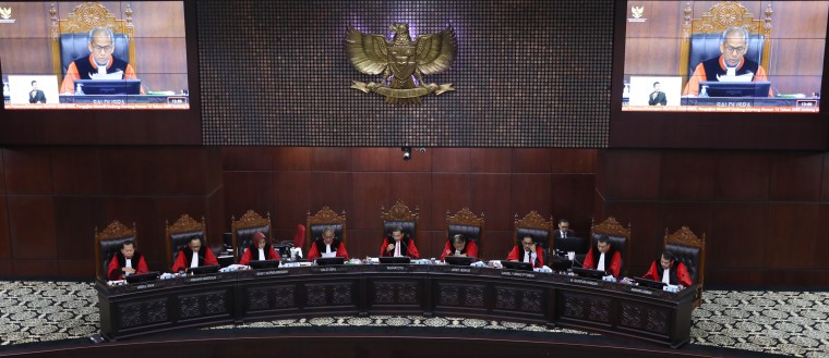 Majelis Hakim Konstitusi dalam Sidang Pengucapan Putusan Nomor 135/PUU-XXII/2024 yang digelar pada hari Kamis, tanggal 26 Juni 2025 di Ruang Sidang Pleno. (foto: Humas MK/Ifa)