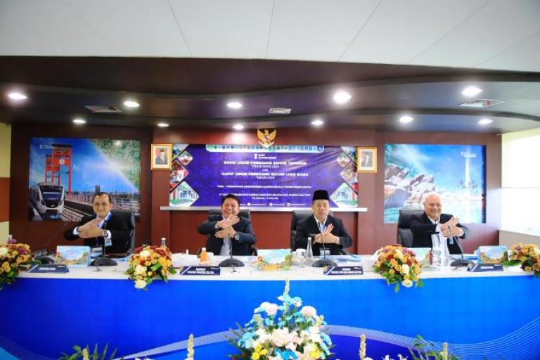 Gubernur Sumatera Selatan, Herman Deru, menghadiri RUPS Bank Sumsel Babel di Jakabaring, pada hari Kamis, tanggal 19 Juni 2025. (BEKISARMEDIA.ID/SIKUMBANG)