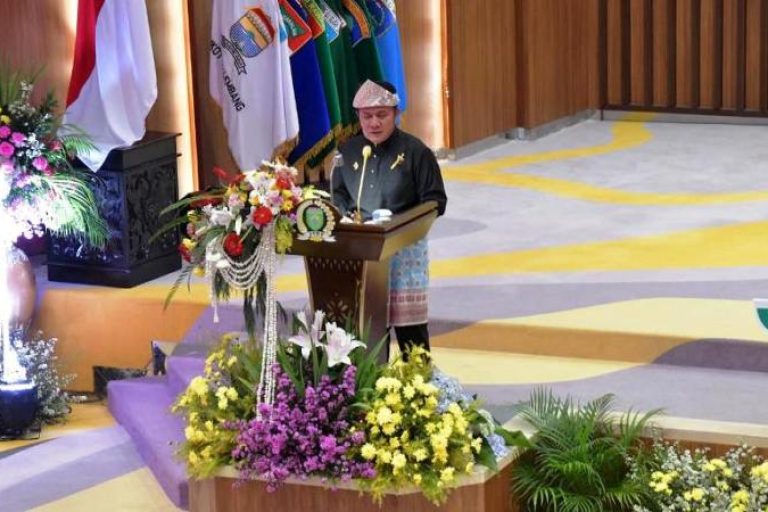 Dewan Perwakilan Rakyat Daerah (DPRD) Provinsi Sumatera Selatan (Sumsel) menggelar sidang paripurna istimewa dalam rangka memperingati Hari Jadi ke-79 Provinsi Sumsel, bertempat di Ruang Rapat Paripurna DPRD Provinsi Sumsel Jalan Kapten A. Rivai No.1, Lorok Pakjo, Kecamatan Ilir Barat I, Kota Palembang, pada hari Kamis, tanggal 15 Mei 2025. (BEKISARMEDIA.ID/SIKUMBANG)