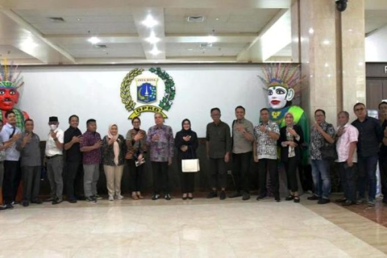 Komisi IV Dewan Perwakilan Rakyat Daerah (DPRD) Provinsi Sumatera Selatan (Sumsel) melaksanakan kunjungan kerja ke Badan Perencanaan Pembangunan Daerah (Bappeda) dan DPRD Provinsi DKI Jakarta pada hari Sabtu, tanggal 10 Mei 2025. (BEKISARMEDIA.ID/SIKUMBANG)