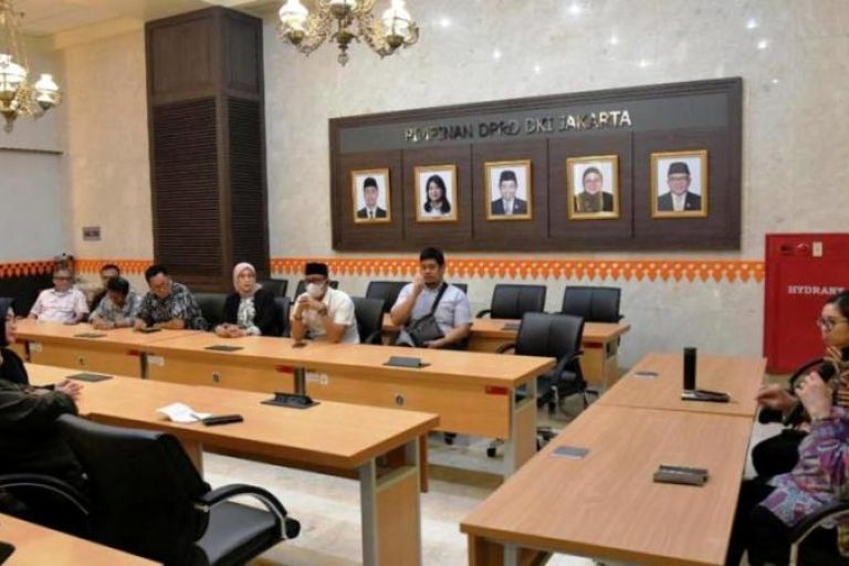 Komisi IV Dewan Perwakilan Rakyat Daerah (DPRD) Provinsi Sumatera Selatan (Sumsel) melaksanakan kunjungan kerja ke Badan Perencanaan Pembangunan Daerah (Bappeda) dan DPRD Provinsi DKI Jakarta pada hari Sabtu, tanggal 10 Mei 2025. (BEKISARMEDIA.ID/SIKUMBANG)