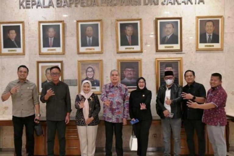 Komisi IV Dewan Perwakilan Rakyat Daerah (DPRD) Provinsi Sumatera Selatan (Sumsel) melaksanakan kunjungan kerja ke Badan Perencanaan Pembangunan Daerah (Bappeda) dan DPRD Provinsi DKI Jakarta pada hari Sabtu, tanggal 10 Mei 2025. (BEKISARMEDIA.ID/SIKUMBANG)
