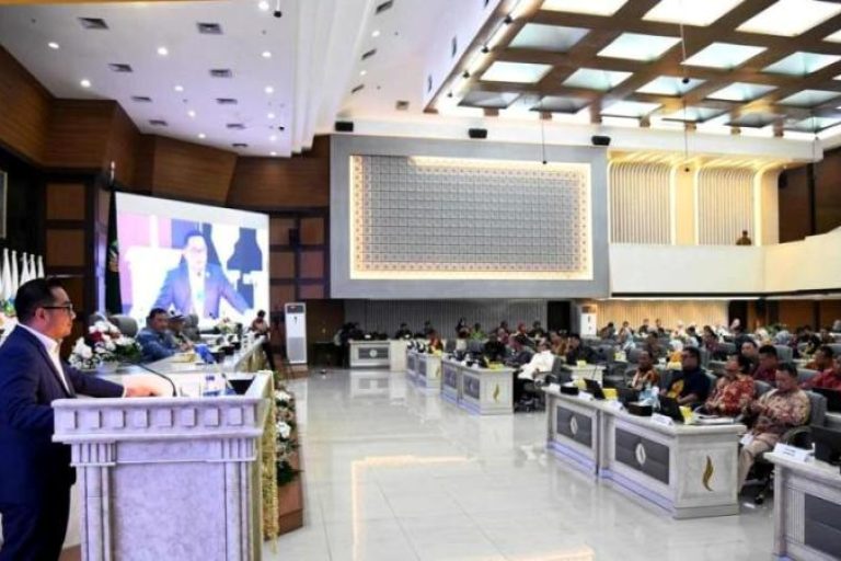 Ketua dan anggota Dewan Perwakilan Rakyat Daerah (DPRD) Provinsi Sumatera Selatan (Sumsel) dan Sekretaris DPRD Sumsel, menghadiri Musyawarah Nasional (Munas) 1 Asosiasi DPRD Provinsi Seluruh Indonesia (ADPSI) dan Asosiasi Sekretaris DPRD Seluruh Indonesia (ASDEPSI) tahun 2025, pada tanggal 6 Mei 2025. (BEKISARMEDIA.ID/SIKUMBANG)