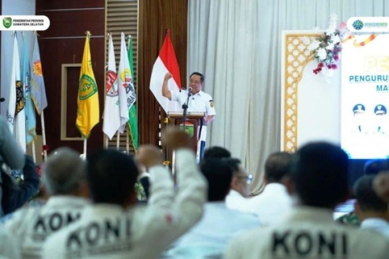 Wakil Gubernur Provinsi Sumatera Selatan (Sumsel), Cik Ujang, menghadiri Pelantikan Pengurus KONI Kota Prabumulih Masa Bakti 2024-2028 pada hari Rabu, tanggal 18 Juni 2025. (BEKISARMEDIA.ID/SIKUMBANG)