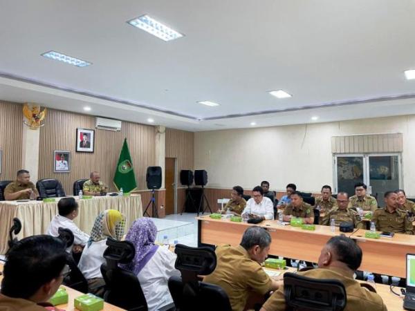 Rapat koordinasi antara Pemerintah Kabupaten Musi Banyuasin dengan Dinas Kehutanan Provinsi Sumatera Selatan, hari Selasa, tanggal 3 Juni 2025. (BEKISARMEDIA.ID/SIKUMBANG)