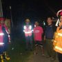 tim Pemadam Kebakaran (Damkar) bersama tim PLN Kabupaten Musi Banyuasin (Muba) setelah berhasil memadamkan api yang timbul dikarenakan terbakarnya gardu listrik di Kelurahan Serasan Jaya. (BEKISARMEDIA.ID/APRIZAL)