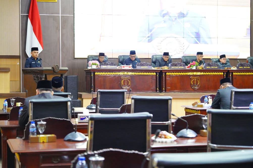 Rapat Paripurna Masa Persidangan III Rapat ke-10, yang digelar pada Senin, 7 Juli 2025, di Ruang Rapat Paripurna DPRD Muba. (BEKISARMEDIA.ID/APRIZAL)