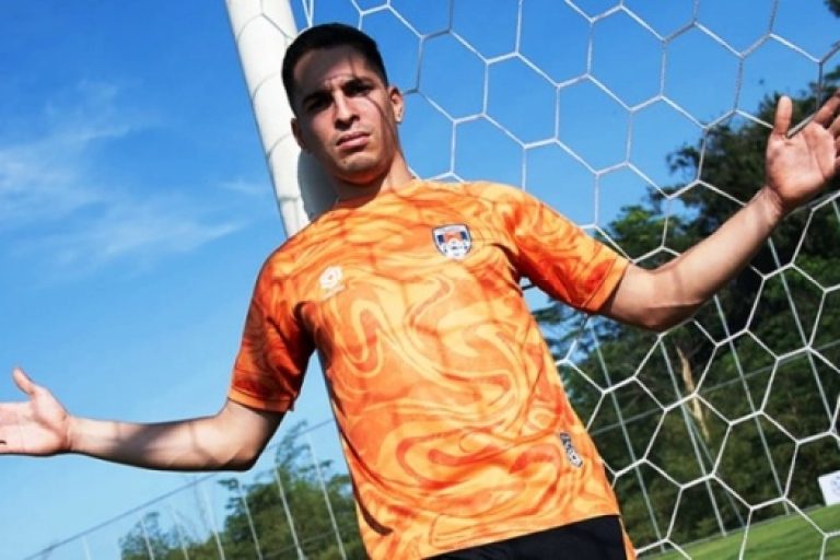Kendal Tornado FC, akhirnya mengumumkan rekrutan pemain asing pertamanya untuk musim 2025/2026, Juan Pablo Morales. (foto : ileague.id)