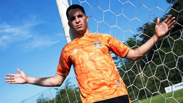 Kendal Tornado FC, akhirnya mengumumkan rekrutan pemain asing pertamanya untuk musim 2025/2026, Juan Pablo Morales. (foto : ileague.id)