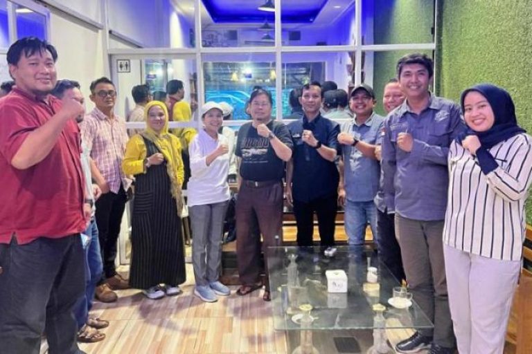 Pengurus Dewan Pimpinan Daerah Pro Jurnalismedia Siber Provinsi Sumatera Selatan menjalin silaturahmi dengan Pengurus AMSI Sumsel di Palembang, hari Senin, tanggal 29 Juli 2025. (BEKISARMEDIA.ID/SIKUMBANG)
