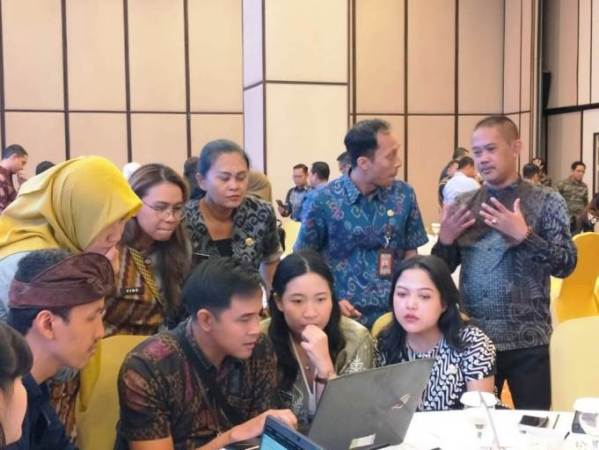 Dinas Komunikasi dan Informatika (kominfo) Kabupaten Musi Banyuasin (Muba) ambil bagian dalam Penguatan Strategi Komunikasi Berbasis Isu Publik, yang digelar di Hotel Aryaduta, Kuta, Bali, pada hari Kamis, tanggal 3 Juli 2025. (BEKISARMEDIA.ID/SIKUMBANG)