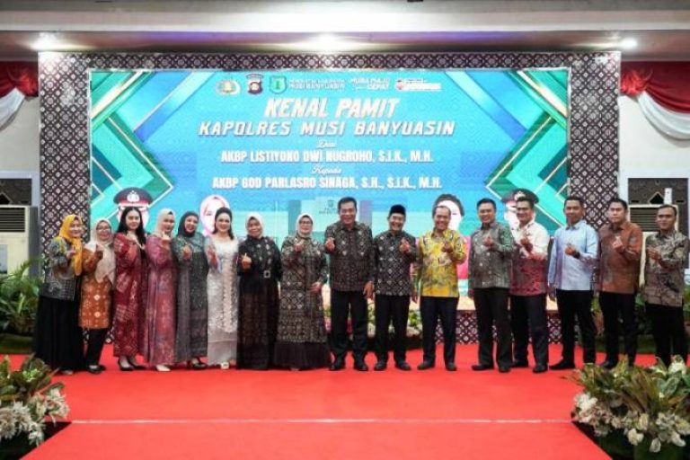 Acara kenal pamit Kapolres Muba yang berlangsung di Pendopoan Griya Bumi Serasan Sekate, pada hari Kamis, tanggal 10 April 2025. (BEKISARMEDIA.ID/APRIZAL)