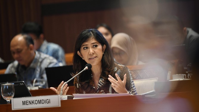 Menteri Komunikasi dan Digital (Menkomdigi) Republik Indonesia, Meutya Hafid. (foto : komdigi.go.id)