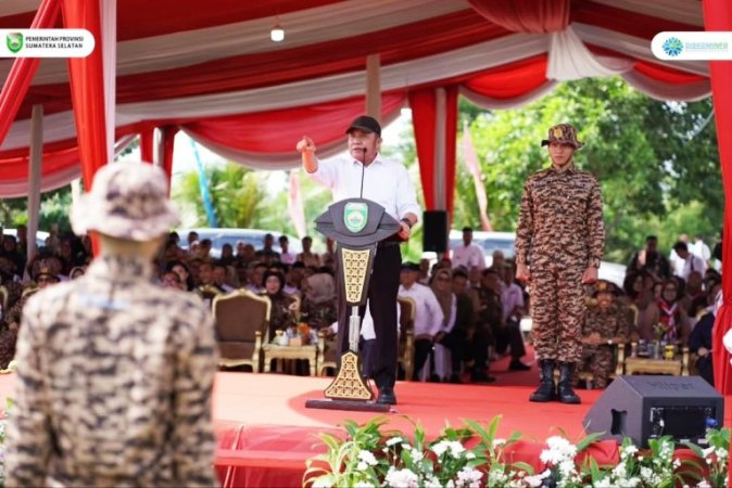 Gubernur Provinsi Sumatera Selatan (Sumsel), Herman Deru, menghadiri pembukaan pendidikan karakter Laskar Pandu Satria, pada hari Rabu, tanggal 2 Juli 2025. (BEKISARMEDIA.ID/SIKUMBANG)