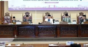 Pemerintah Provinsi (Pemprov) Sumatera Selatan (Sumsel) menyampaikan jawaban atas pandangan umum fraksi-fraksi DPRD Sumsel terhadap Rancangan Peraturan Daerah (Raperda) tentang Perubahan APBD Tahun Anggaran 2025. (BEKISARMEDIA.ID/SIKUMBANG)