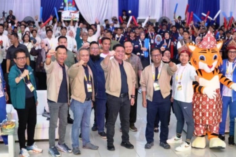 Gubernur Provinsi Sumatera Selatan (Sumsel), Herman Deru, memberikan apresiasi tinggi atas terselenggaranya Pertamina EP Mini Olympic tahun 2025 yang berlangsung di Main Dining Hall, Jakabaring Sport City (JSC), Palembang, hari Jumat, tanggal 29 Agustus 2025. (BEKISARMEDIA.ID/SIKUMBANG)