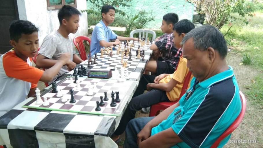 Dalam rangka memeriahkan Hari Ulang Tahun (HUT) ke-80 Kemerdekaan Republik Indonesia, Pemerintah Kabupaten Musi Banyuasin (Pemkab Muba) bersama Persatuan Catur Seluruh Indonesia (Percasi) Muba, akan menggelar Turnamen Catur tingkat kabupaten. (BEKISARMEDIA.ID/SIKUMBANG)