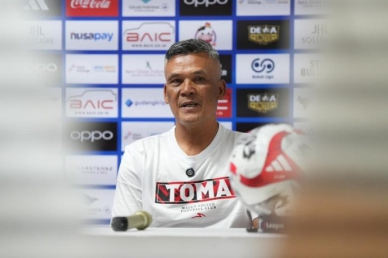 Hendri Susilo, Pelatih Malut United FC di BRI Super League Musim 2025/2026. (foto : ileague.id)