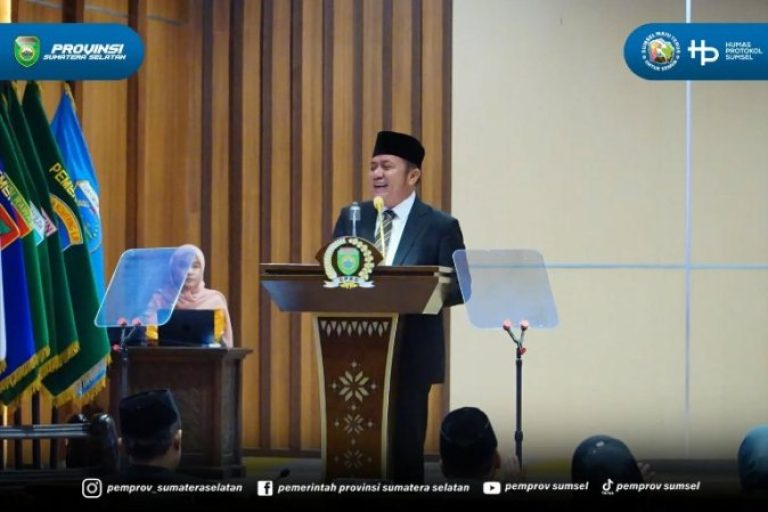 Dewan Perwakilan Rakyat Daerah (DPRD) Provinsi Sumatera Selatan (Sumsel) menggelar Rapat Paripurna XVIII dengan agenda Penjelasan Gubernur Sumatera Selatan terhadap Raperda Perubahan APBD Provinsi Sumsel Tahun Anggaran (TA) 2025, pada hari Jum'at, tanggal 18 Agustus 2025. (BEKISARMEDIA.ID/SIKUMBANG)