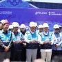 Wakil Gubernur Sumsel, Cik Ujang, secara resmi melepas pengiriman perdana kerupuk dan gula aren yang difasilitasi Bank Indonesia Perwakilan Sumsel di Pelabuhan Boom Baru, Palembang, pada hari Rabu, tanggal 24 September 2025. (BEKISARMEDIA.ID/SIKUMBANG)